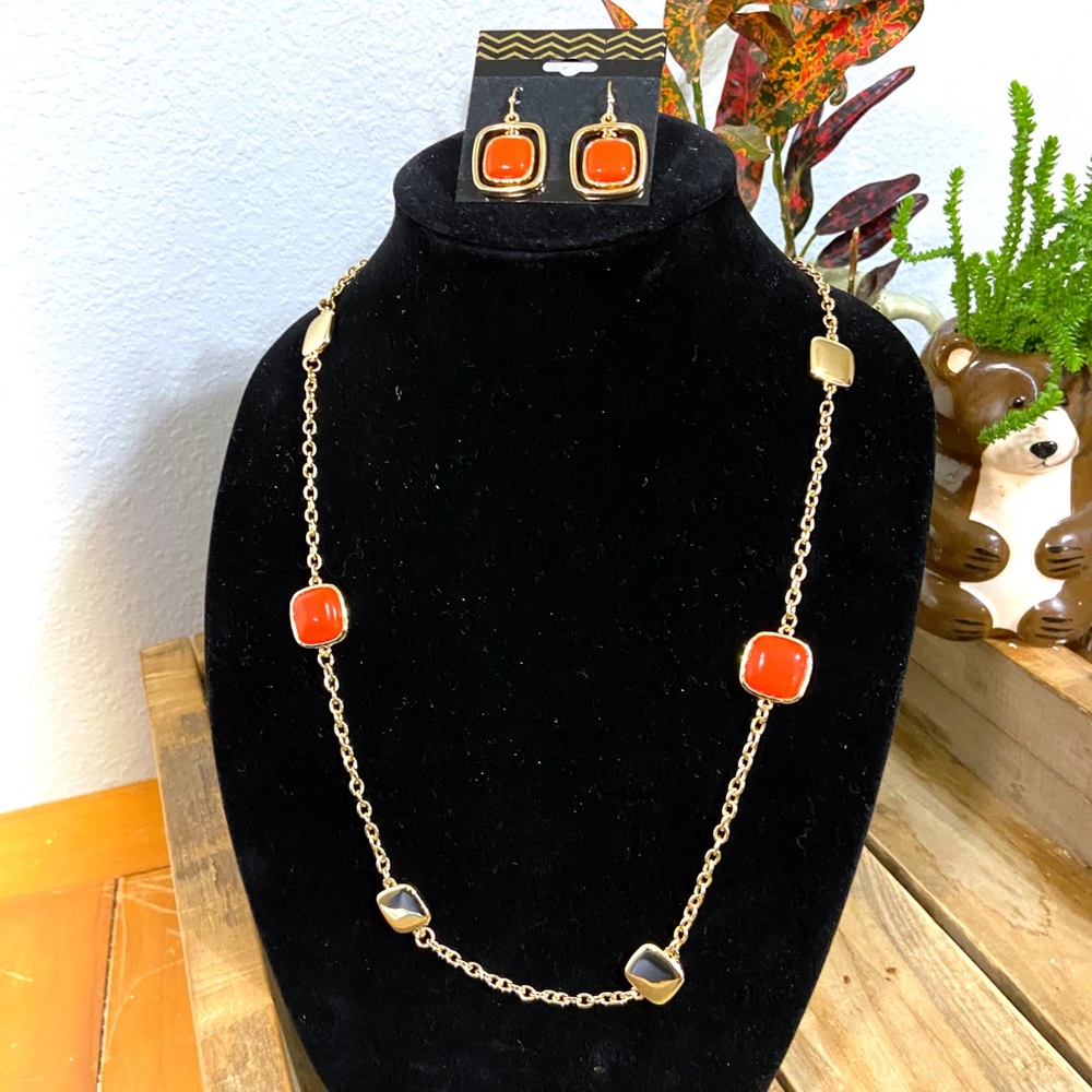 Liz Claiborne Orange and Gold Set